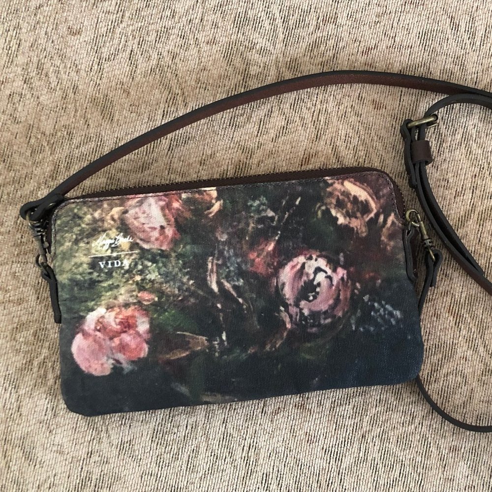 VIDA Leather Floral Clutch/Crossbody